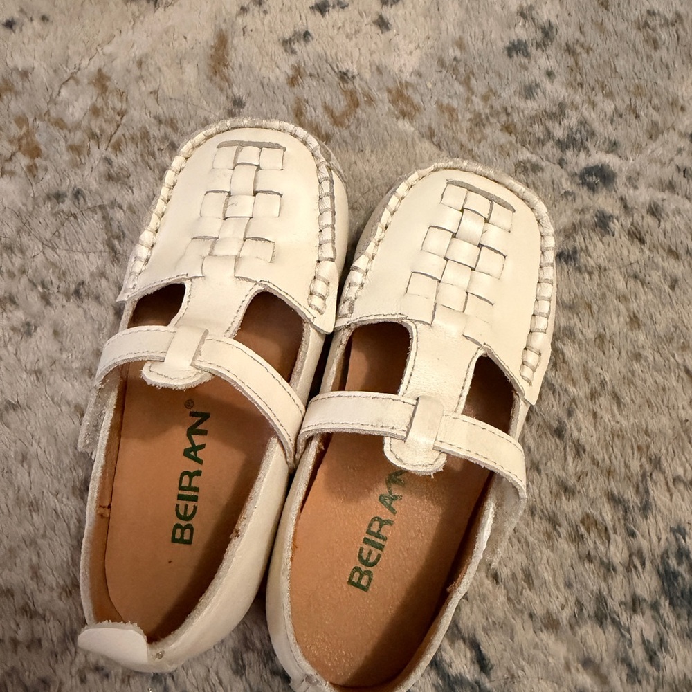Kids Cream Moccasins